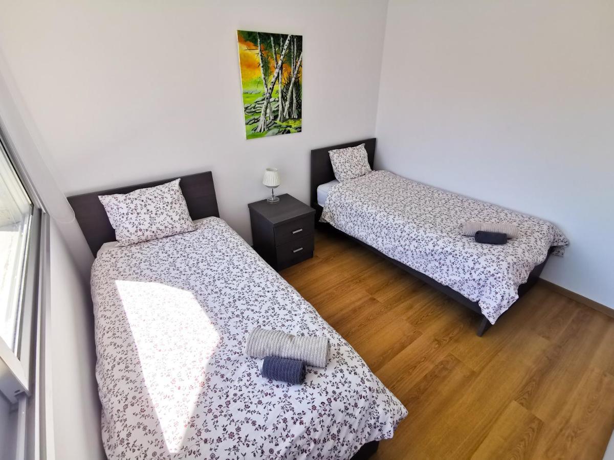 Daze Off Central Apartment, 300M To The Finikoudes Beach Larnaka Exterior foto